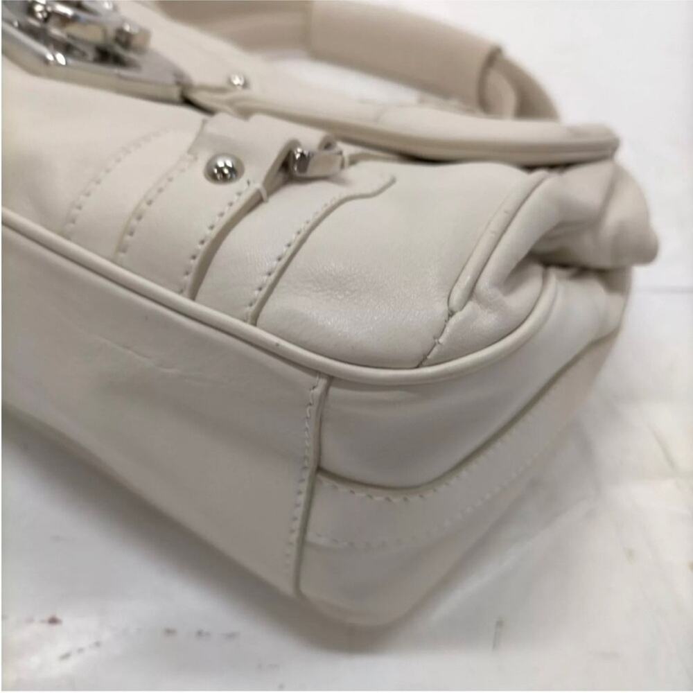 Salvatore Ferragamo cream leather handbag - Picture 11 of 13